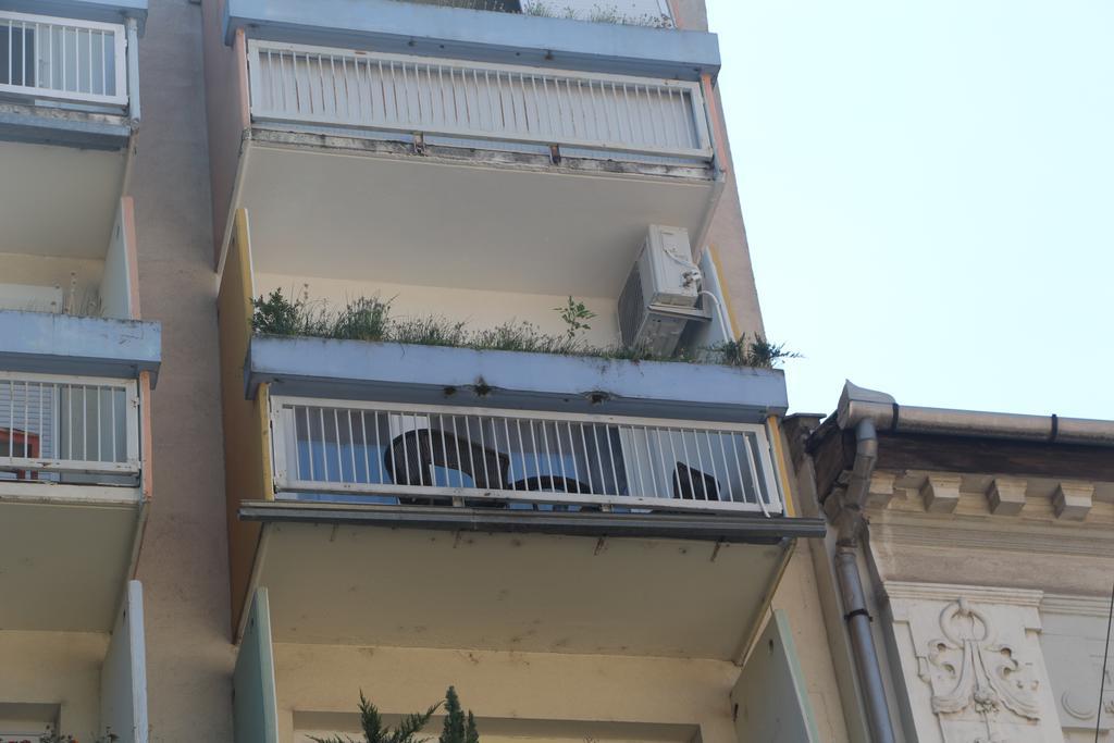 Verona Apartman Szegedin Exterior foto